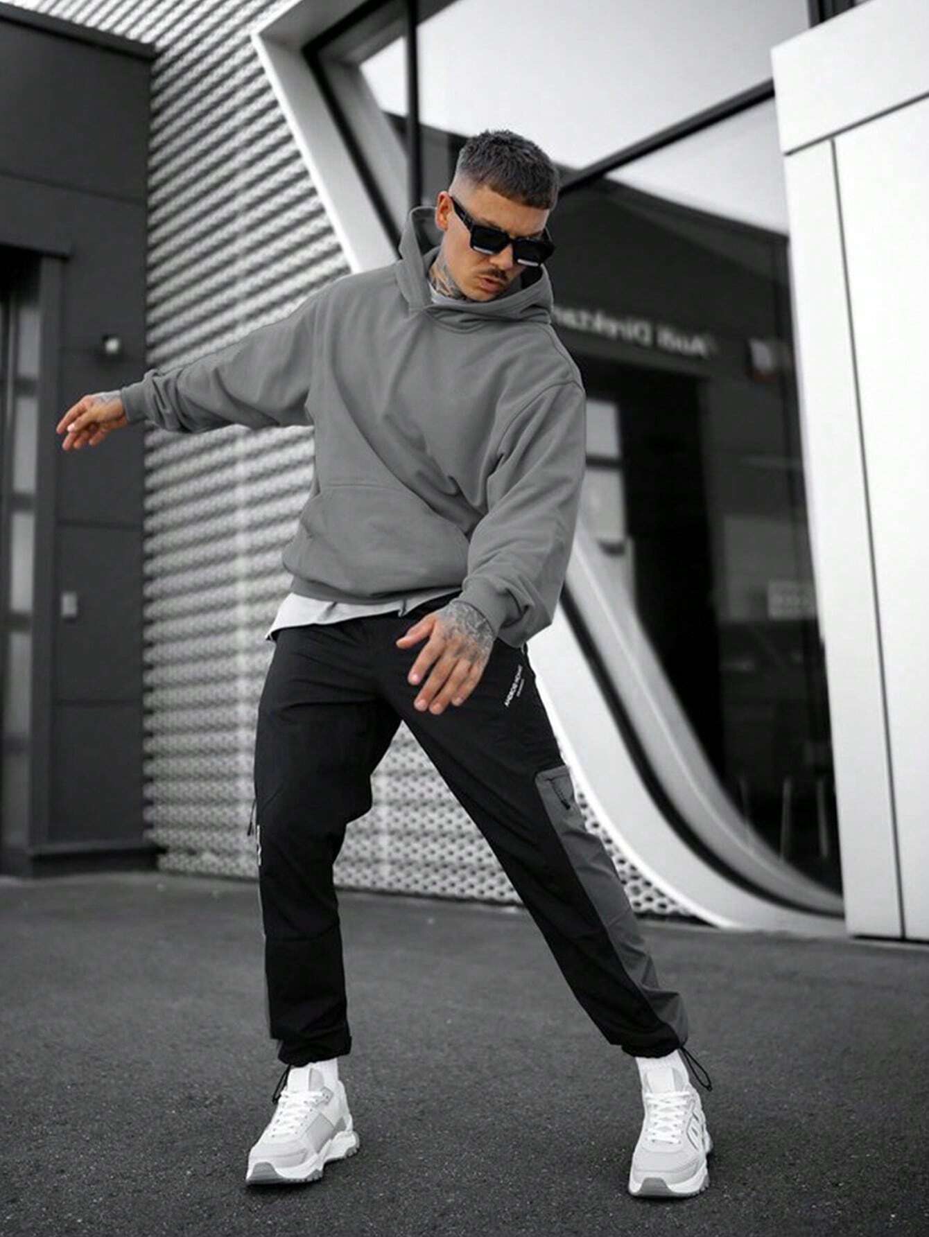 Sweat à capuche uni Old Money Classic