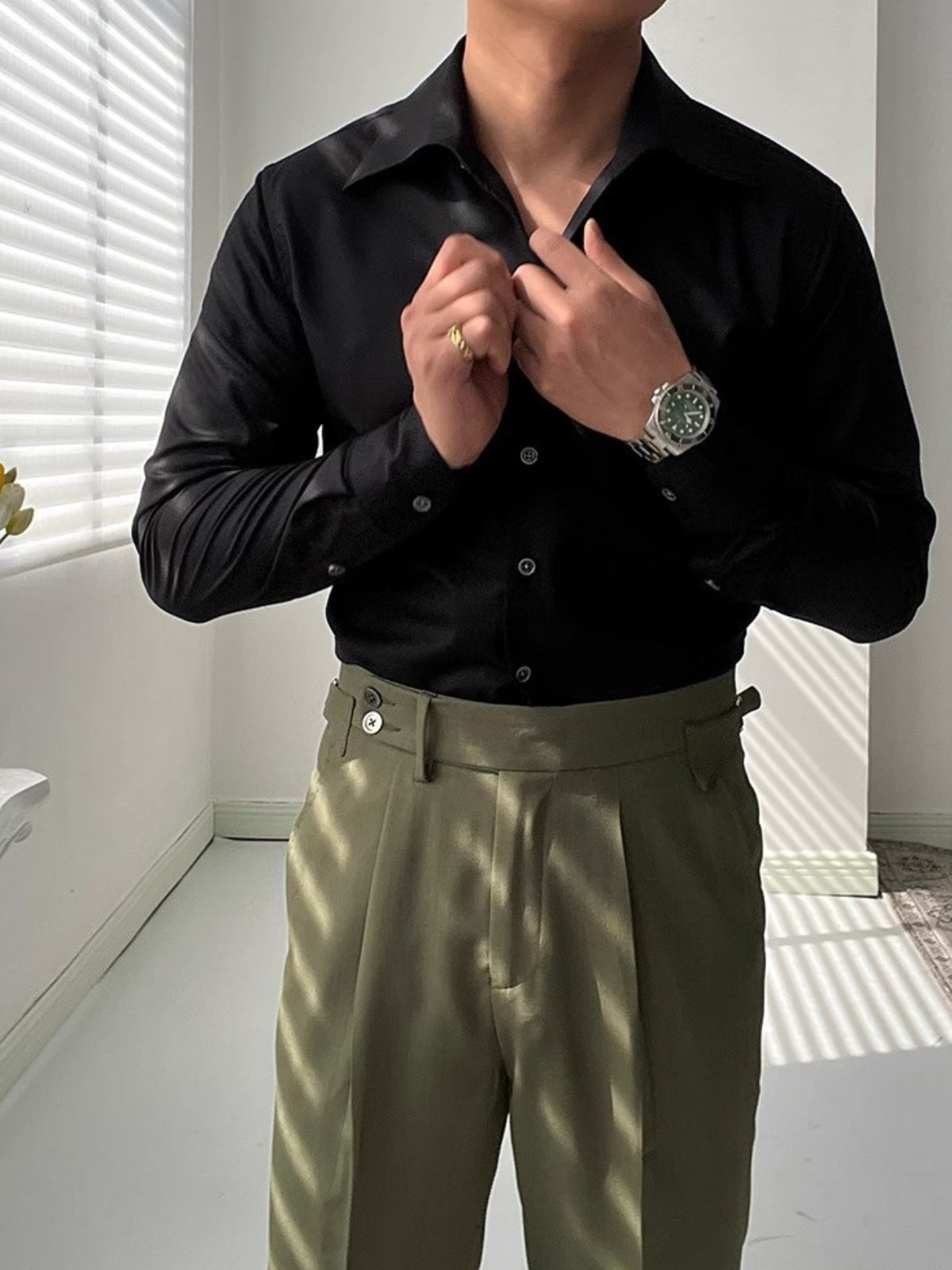 Chemise en bambou à col en V style athlétique italien Old Money